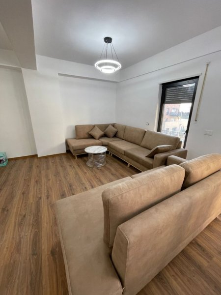 Tirane, jepet me qera apartament 2+1+Ballkon+Post Parkimi,  Kati 2, 99 m² 700 € (Rezidneca Kodra e Diellit 2 )