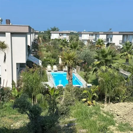 Durres, shitet Vile 3+1+Ballkon Kati 2, 180 m² 450.000 € (Gjiri i Lalzit)