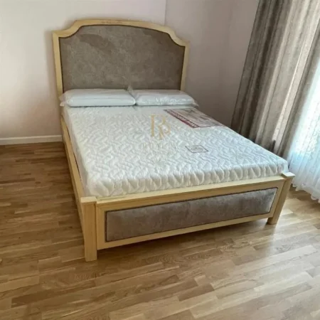 Durres, shitet Vile 3+1+Ballkon Kati 2, 180 m² 450.000 € (Gjiri i Lalzit)