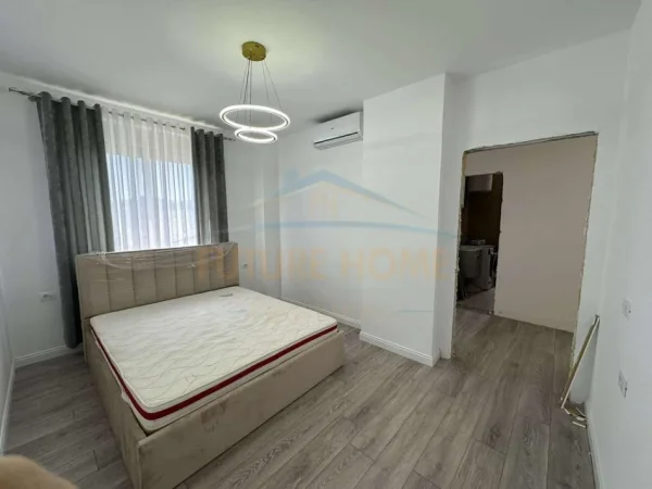 0683487469 Tirane, shitet apartament 2+1+Ballkon Kati 8, 91 m² 150.000 € (Prane Viles L)