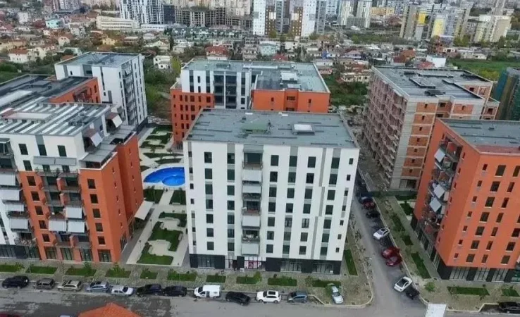 Tirane, shitet apartament 1+1 , 77 m² 135.000 € 