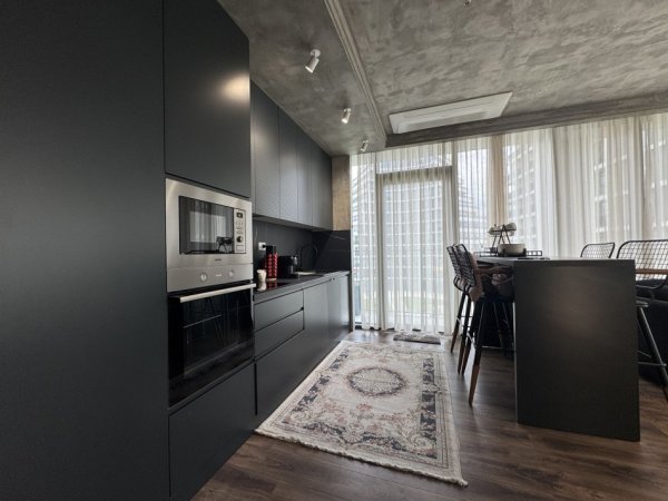 Tirane, jepet me qera apartament 2+1+Aneks+Ballkon , 128 m² 2.000 € (Lake View Residences)