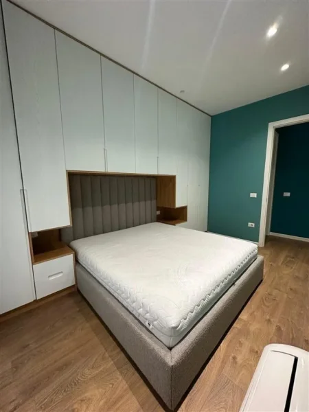 Tirane, jepet me qera apartament 1+1+Ballkon Kati 7, 70 m² 800 € (Kompleksi Delijorgji)