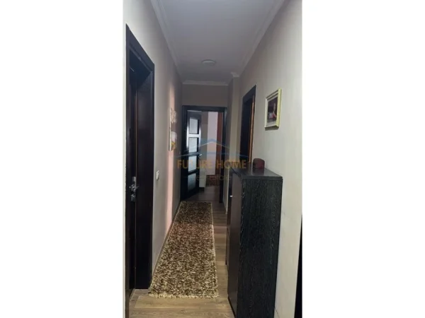 Tirane, shitet apartament 2+1+Ballkon Kati 4, 104 m² 150.000 € (fresku)