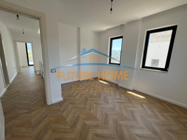 Tirane, jepet me qera Vile 3 Katshe Kati 3, 424 m² 5.000 € (Teg-u)