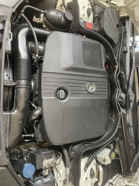 Tirane, shitet makine Mercedes Benz C Class W204 2010 Manuale Nafte, e bardhë manuale Klima 215 km 6.500 €