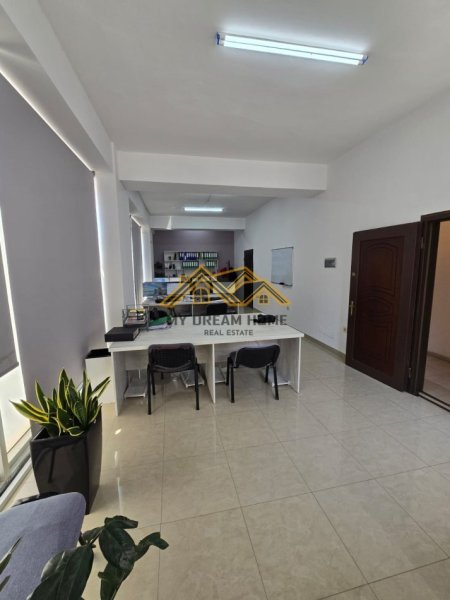 Durres, shitet ambjent biznesi Kati 3, 73 m² 95.000 € (GJYKATA)