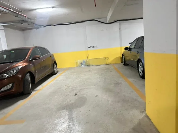 Shqiperi, shitet garazh | post parkimi Kati -1, 12 m² (Stavri Themeli)