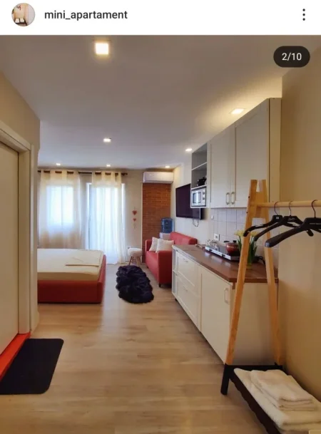 Tirane, jepet me qera ditore 2500 Leke/nata garsoniere Kati 7,