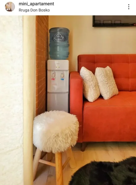 Tirane, jepet me qera ditore 2500 Leke/nata garsoniere Kati 7,