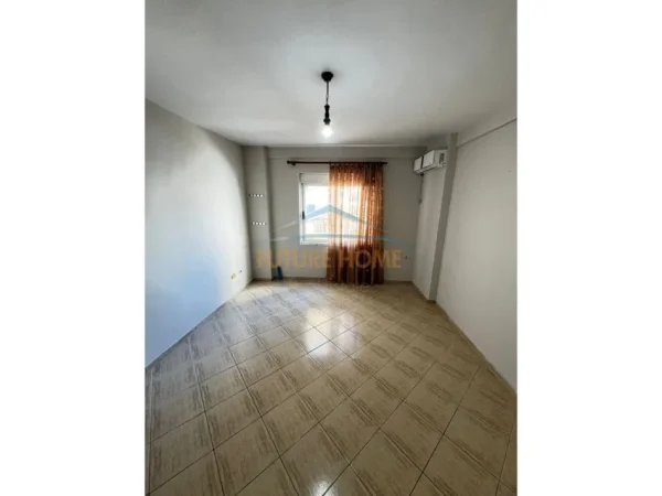 Tirane, shitet apartament 2+1+Aneks+Ballkon Kati 3, 103 m² 165.000 € (KODRA E DIELLIT)