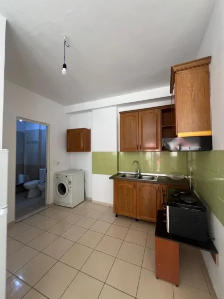 Tirane, shitet apartament 1+1 Kati 1, 54 m² 78.000 € (kodra e diellit)