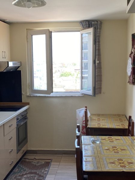 🏡 Jepet Garsioniere për Qera mbi Pazarin e Ri, Tiranë