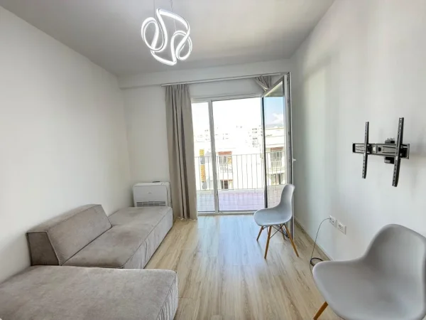 Tirane, jepet me qera apartament 2+1 Kati 6, 120 m² 450 € (Rruga stefan shundi)