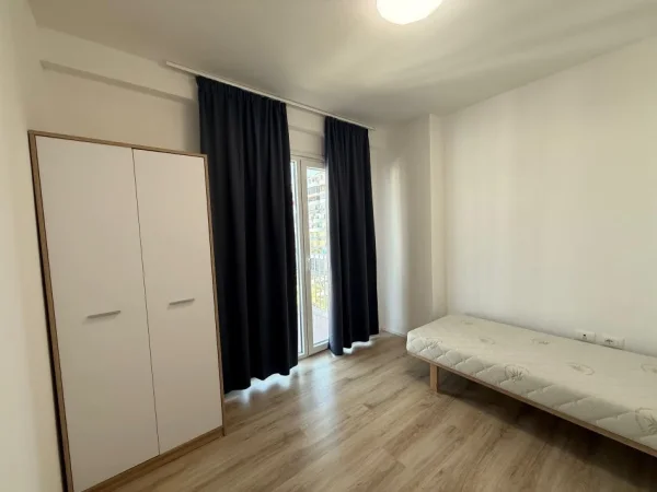Tirane, jepet me qera apartament 2+1 Kati 6, 120 m² 450 € (Rruga stefan shundi)