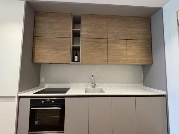 Tirane, jepet me qera garsonier 1+1 Kati 3, 530 € 