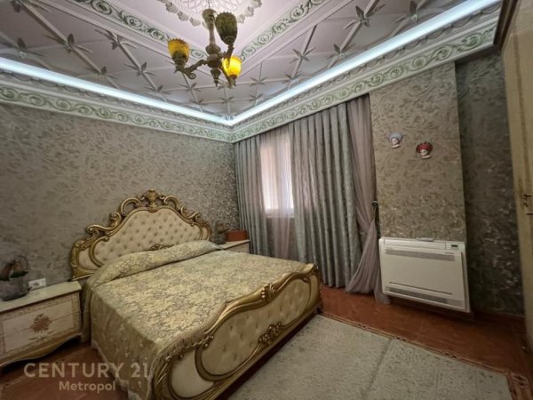 Tirane, shitet apartament 3+1 Kati 2, 120 m² 240.000 € 