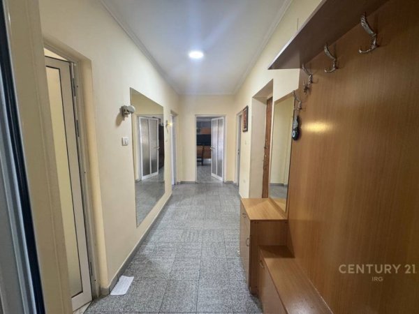 Tirane, shitet apartament 3+1 Kati 3, 95 m² 210.000 € (Islam Alla)