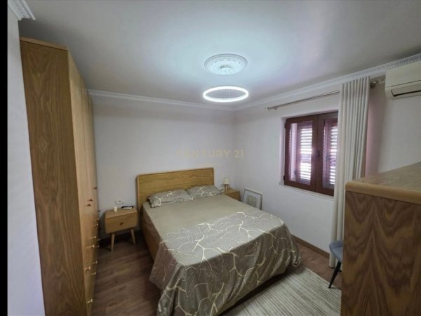 Tirane, shitet apartament 1+1 Kati 2, 61 m² 159.000 € (Qender)
