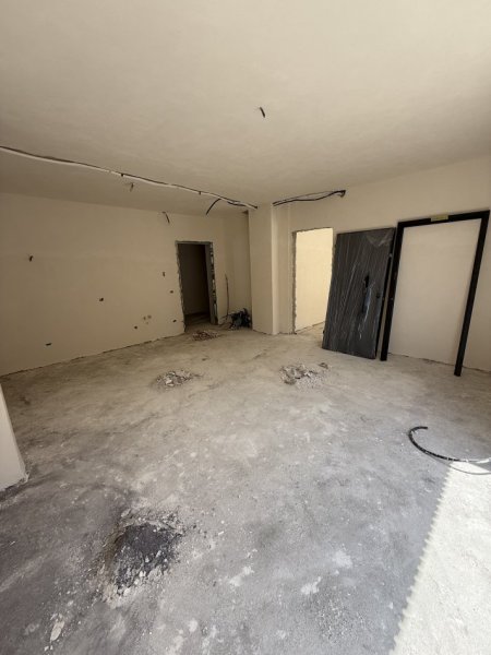 Tirane, shitet apartament 2+1+Ballkon , 95 m² 155.000 € 