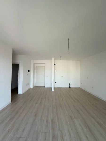 Tirane, shitet apartament 3+1+Ballkon Kati 8, 132 m² 250.000 € (rruga mergimi)