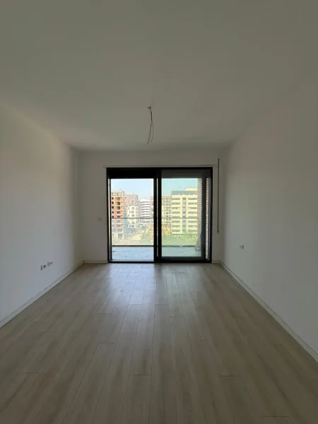 Tirane, shitet apartament 3+1+Ballkon Kati 8, 132 m² 250.000 € (rruga mergimi)