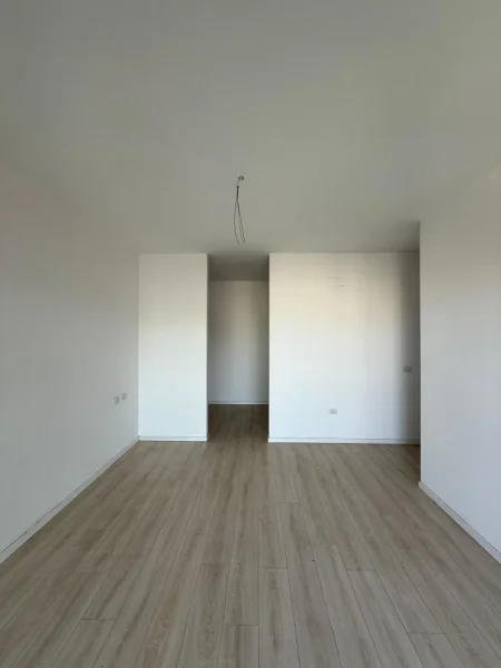 Tirane, shitet apartament 3+1+Ballkon Kati 8, 132 m² 250.000 € (rruga mergimi)