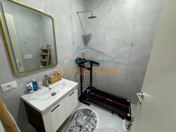 Tirane, shitet apartament 2+1 Kati 5, 86 m² 160.000 € (Kompleksi Kaimi)