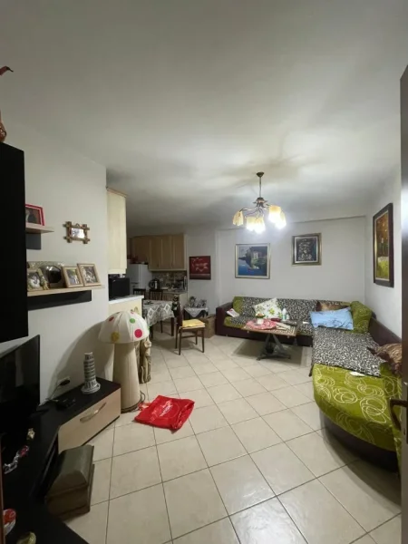 Tirane, shitet apartament 2+1 Kati 2, 92 m² 159.000 € (rruga Ali Visha)