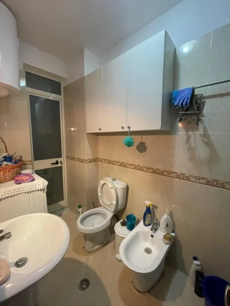 Tirane, shitet apartament 2+1 Kati 2, 92 m² 159.000 € (rruga Ali Visha)