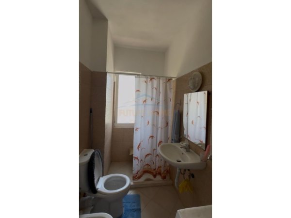 Qerret, shitet apartament 1+1+Ballkon Kati 2, 66 m² 99.000 € (Kavaje)
