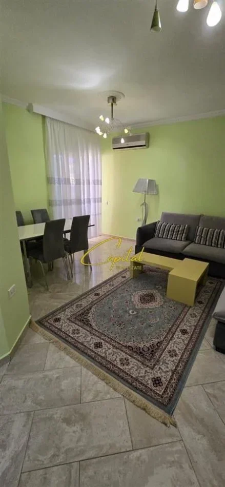 Tirane, jepet me qera apartament 1+1 Kati 3, 65 m² 600 € (RRUGA E DURRESIT)