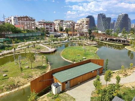 Tirane, jap me qera apartament 2+1 , 100 m² 600 € (Kopshti Botanik Zoologjik)
