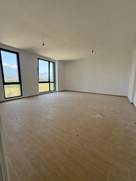 Tirane, shitet apartament 1+1 Kati 3, 78 m² 163.000 € (bulevardi i ri)