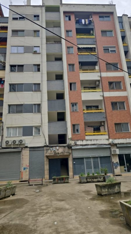 Tirane, shitet apartament 1+1 Kati 7, 53 m² 115.000 € (ne Rr. Irfan Tomini- Perball Kompleksit Delijorgji-)
