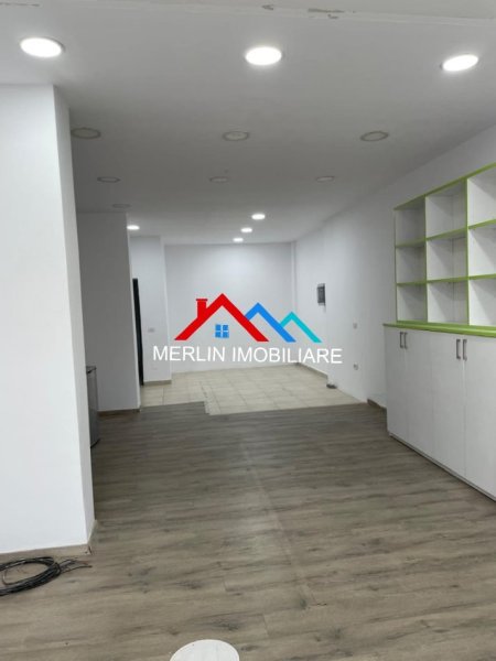 Tirane, shitet ambjent biznesi Kati 0, 54 m² 172.000 € (RRUGA DRITAN HOXHA)