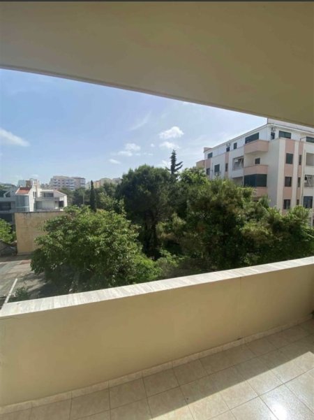 Durres, apartament me qera ne zonen e plazhit, 50€ (lagjia 13, prane pistes Iliria)