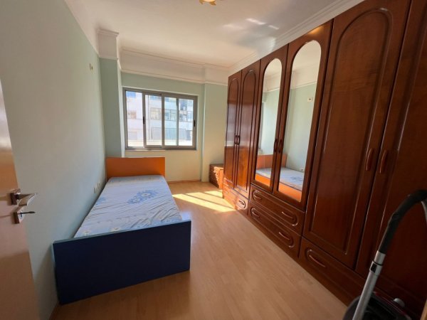 Tirane, jepet me qera apartament 2+1+Ballkon Kati 7, 100 m² 500 € (Astir, Eja Studio)