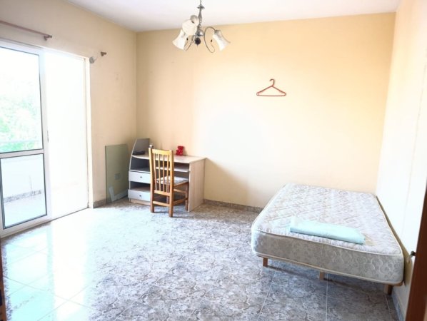 Tirane, jepet me qera apartament 2+1 Kati 3, 135 m² 500 € 