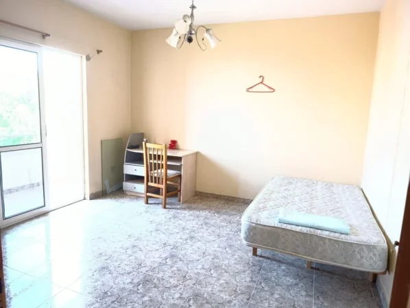 Tirane, jepet me qera apartament 2+1 Kati 3, 135 m² 500 € 