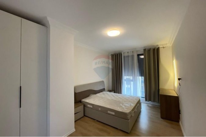 Tirane, jepet me qera apartament 3+1 Kati 6, 137 m² 800 € (Kompleksi Erli)