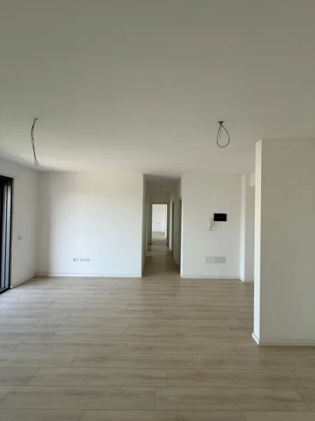 Tirane, shitet apartament 3+1+Ballkon Kati 6, 132 m² 250.000 € (Kompleksi Fiori Di Boaco)