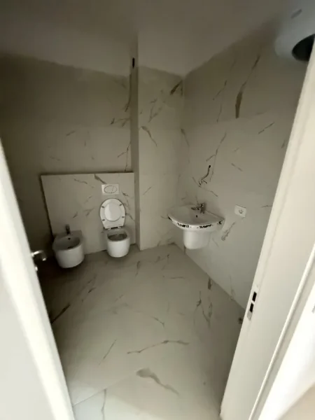 Tirane, shitet apartament 2+1+Ballkon Kati 4, 104 m² 177.000 € (Oasis Residence Astir I sapomobiluar)