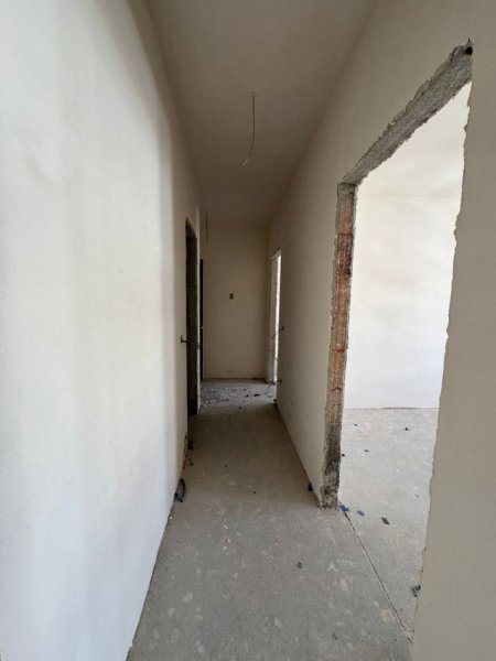 Tirane, shitet apartament 2+1+Ballkon Kati 7, 93 m² 93.000 € (Univers City Okazion 1000€/m2 Faze Perfundimi)