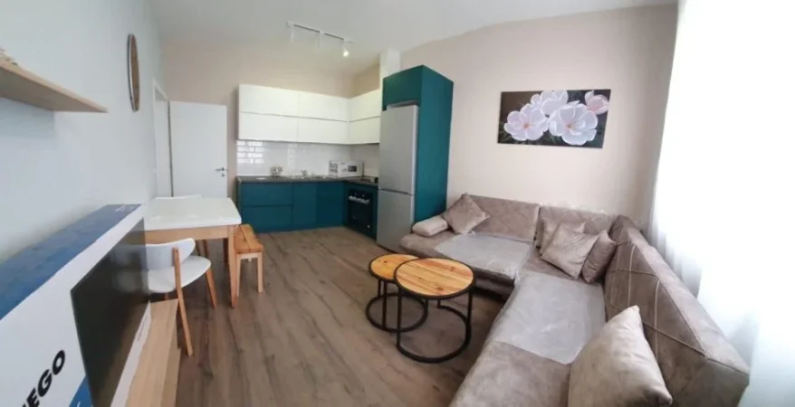 Tirane, jepet me qera apartament 2+1 , 95 m² 700 € (Rruga Mine Peza)