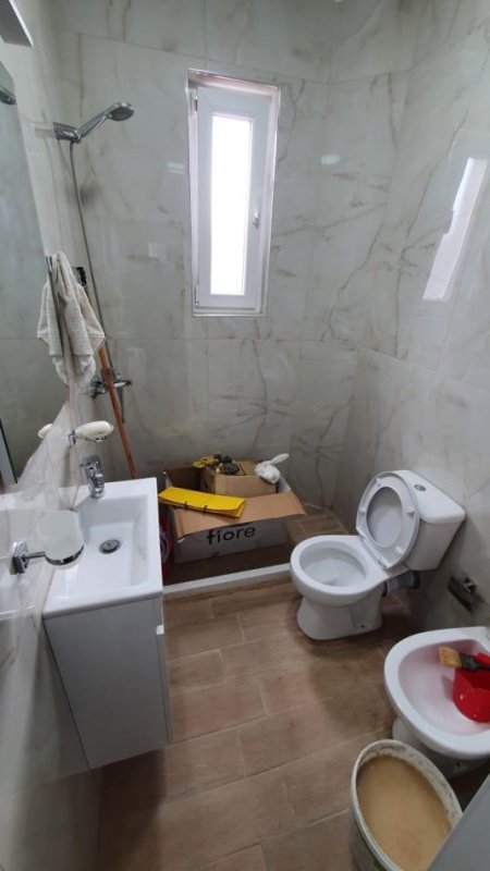 Tirane, jepet me qera apartament 2+1 , 95 m² 700 € (Rruga Mine Peza)