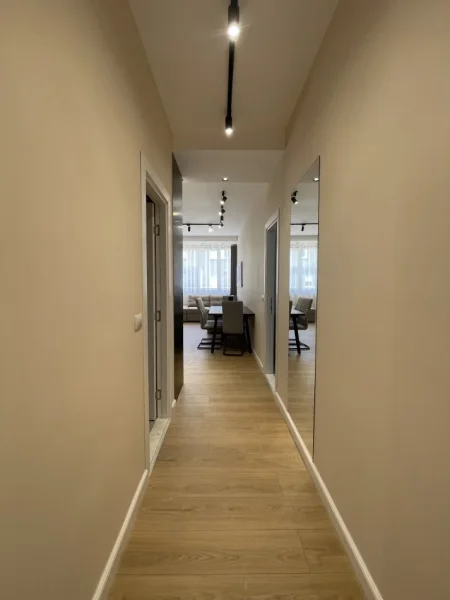 Tirane, shes apartament 2+1+Ballkon Kati 7, 88 m² 143.000 € (Rruga Dritan Hoxha)