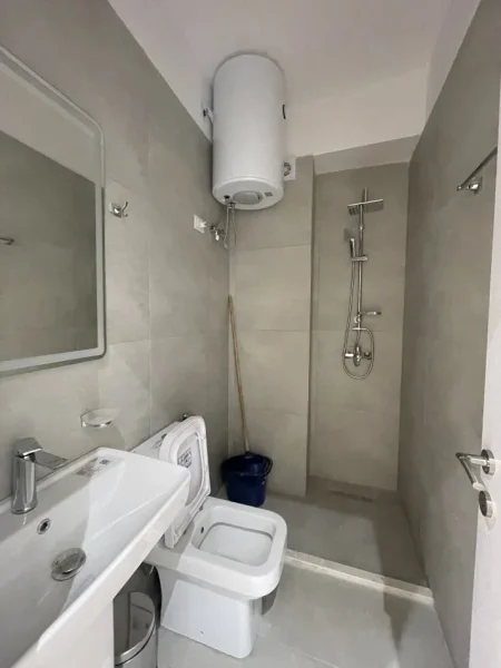 Tirane, shes apartament 2+1+Ballkon Kati 7, 88 m² 143.000 € (Rruga Dritan Hoxha)