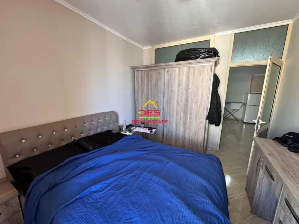 Vlore, shitet apartament 1+1+Ballkon Kati 7, 52 m² 85.000 € (Rruga Murat Tërbaçi)