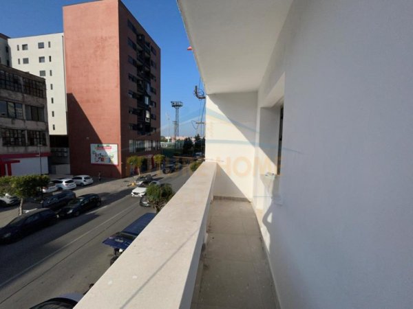 Durres, shitet apartament 2+1 Kati 2, 61 m² 81.000 € (STADIUMI,DURRES)